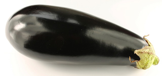 Billede af Aubergine. Se antal kalorier i kalorietabellen herunder.