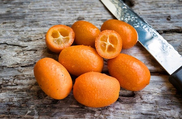 Billede af Kumquat. Se antal kalorier i kalorietabellen herunder.